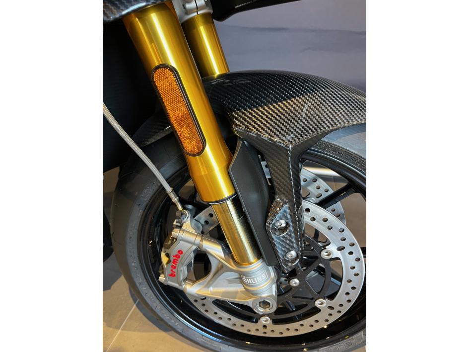TRIUMPH SPEED TRIPLE 1200 RR