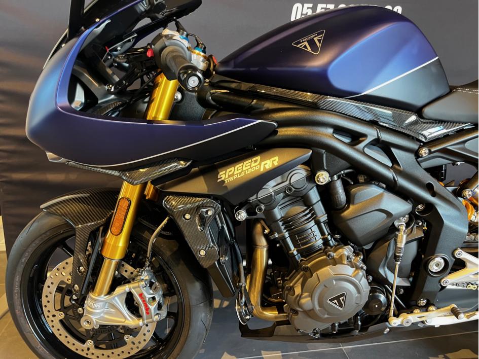 TRIUMPH SPEED TRIPLE 1200 RR