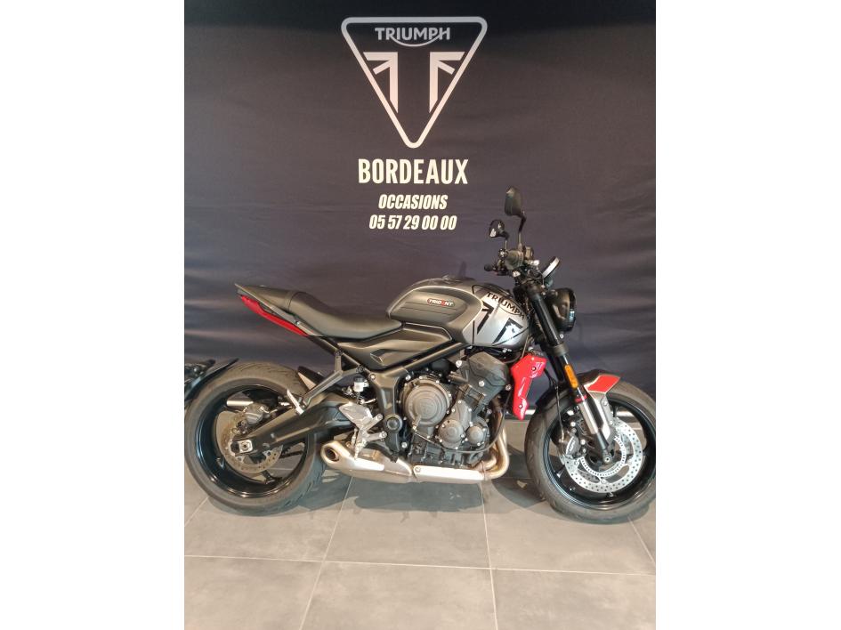 TRIUMPH TRIDENT 660