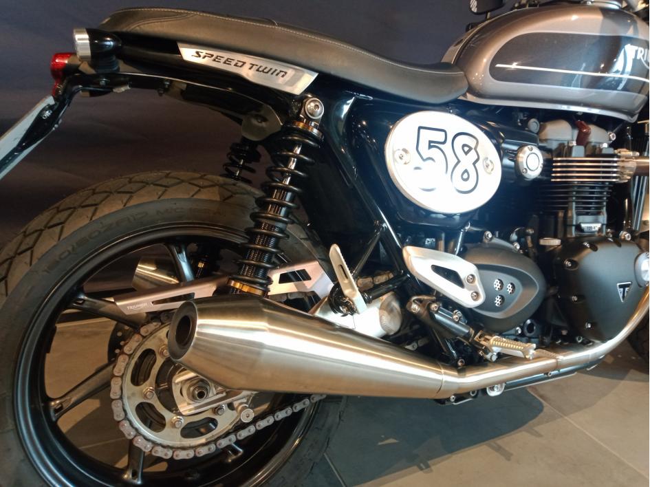 TRIUMPH SPEED TWIN 1200